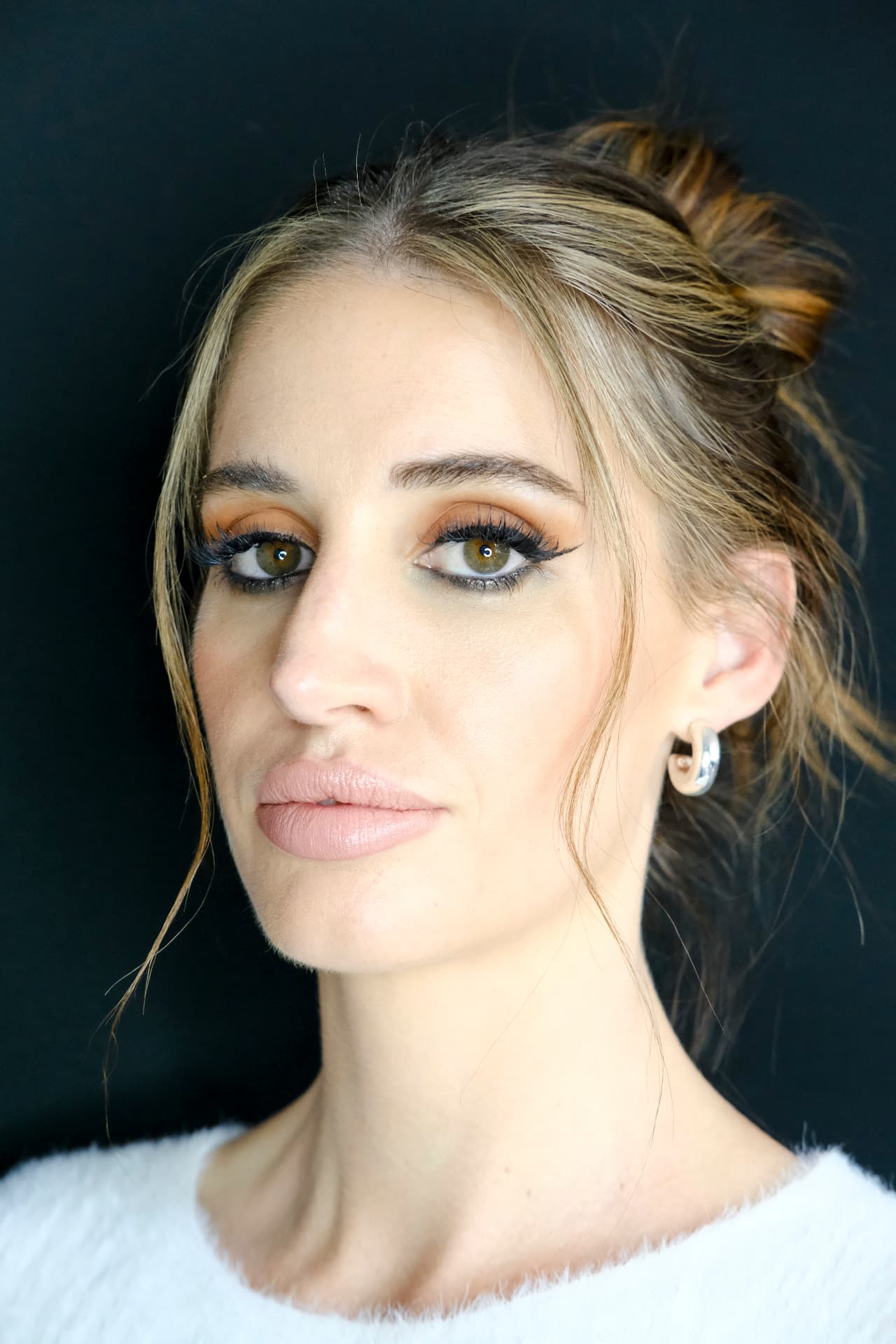 Soft glam bronze eye makeup look by Makeup By Demi